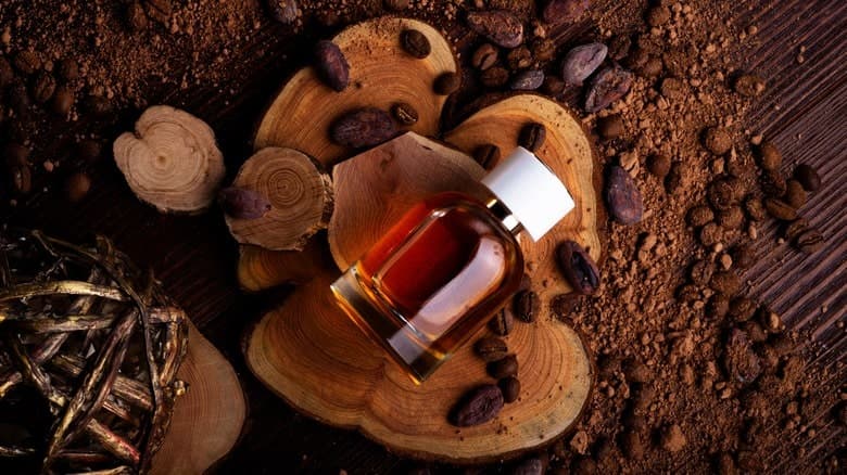مقایسه عطر تلخ و شیرین